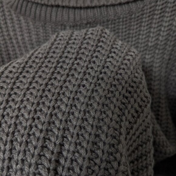 Amalli Talli Grey Knit Turtleneck Sweater size Medium Tall - Picture 6 of 10